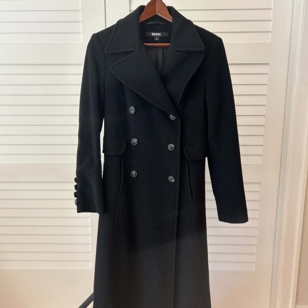 Women"s DKNY Black Wool/Cashmere Size 2 long coat
